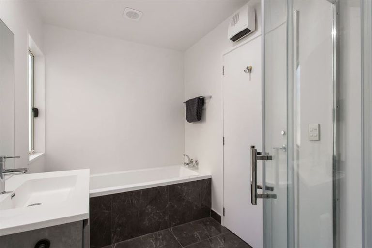 Photo of property in 4 Somerton Rise, Westmorland, Christchurch, 8025