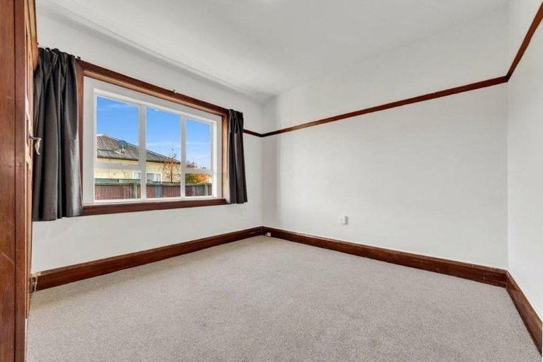 Photo of property in 1/573 Ferry Road, Woolston, Christchurch, 8023