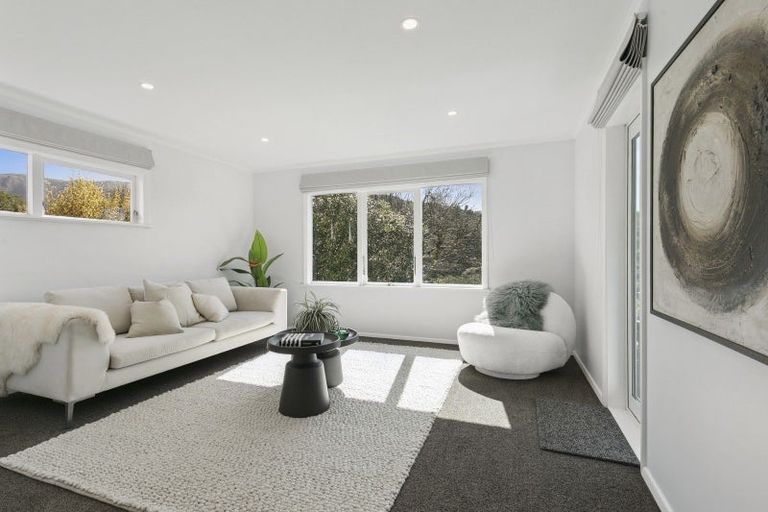 Photo of property in 34 Spencer Street, Crofton Downs, Wellington, 6035