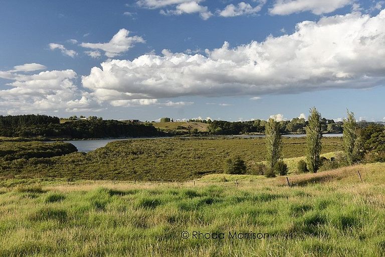 Photo of property in 21 Matahehe Lane, Tinopai, 0593