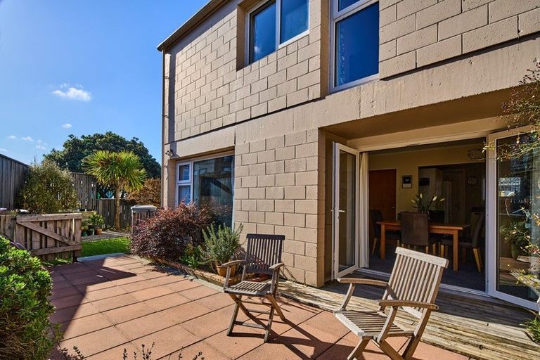 Photo of property in 302 Mansfield Street, Newtown, Wellington, 6021