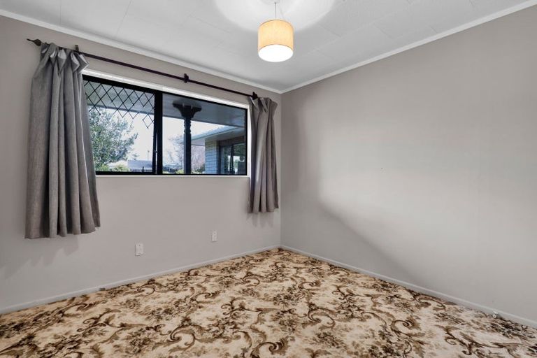 Photo of property in 45 Branch Road, Highlands Park, New Plymouth, 4312