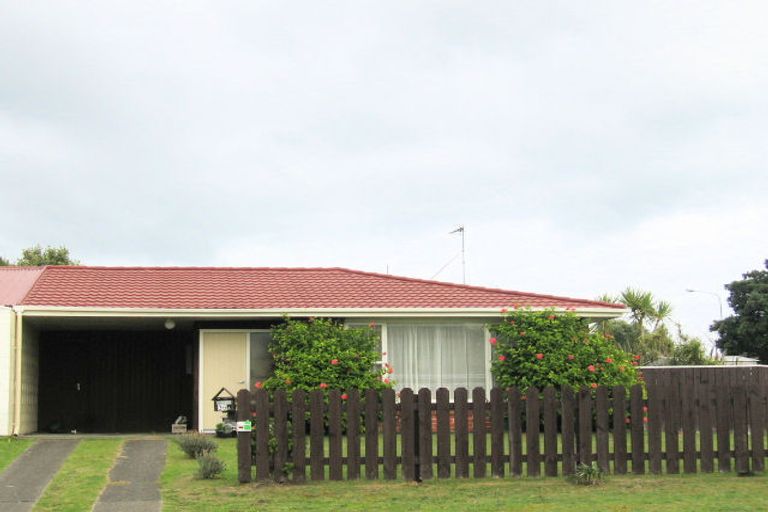 Photo of property in 36a Toru Road, Paraparaumu Beach, Paraparaumu, 5032