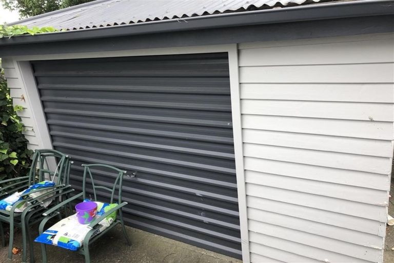 Photo of property in 702 Massey Road, Mangere, Auckland, 2022