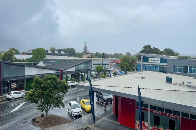 Photo of property in Bella Vista, 2f/84 Gunner Drive, Te Atatu Peninsula, Auckland, 0610