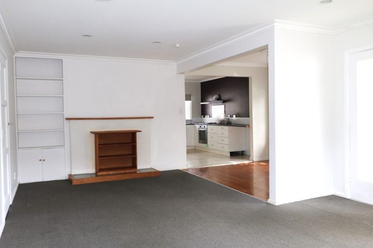 Photo of property in 396 Stokes Valley Road, Stokes Valley, Lower Hutt, 5019