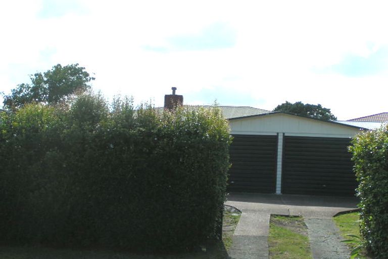 Photo of property in 2/3 Raines Avenue, Forrest Hill, Auckland, 0620