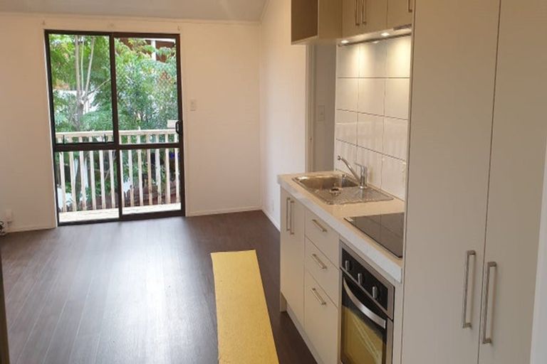 Photo of property in 62 Bradbury Road, Botany Downs, Auckland, 2010