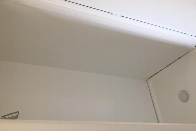 Photo of property in 16 Beaubank Road, Kelston, Auckland, 0602