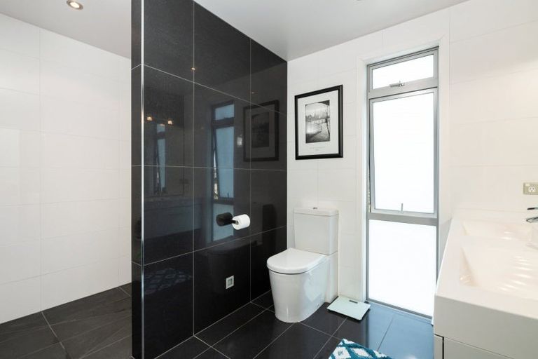 Photo of property in 116 Karewa Parade, Papamoa Beach, Papamoa, 3118