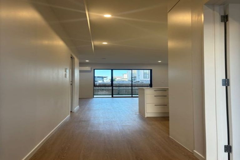 Photo of property in 54 Minhas Road, Papakura, 2110