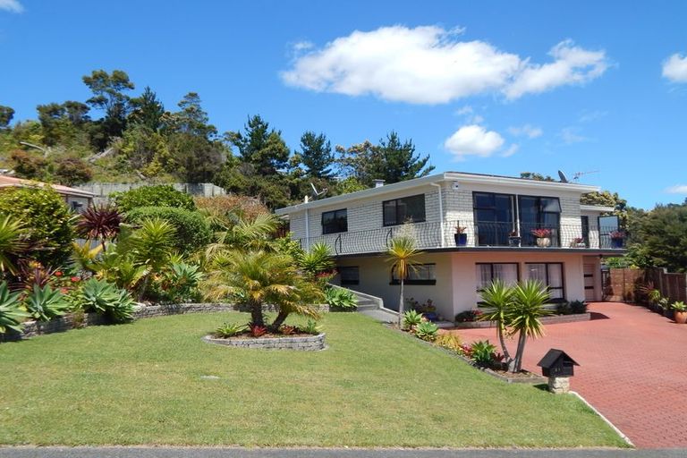 Photo of property in 21 Puketiro Place, Paihia, 0200