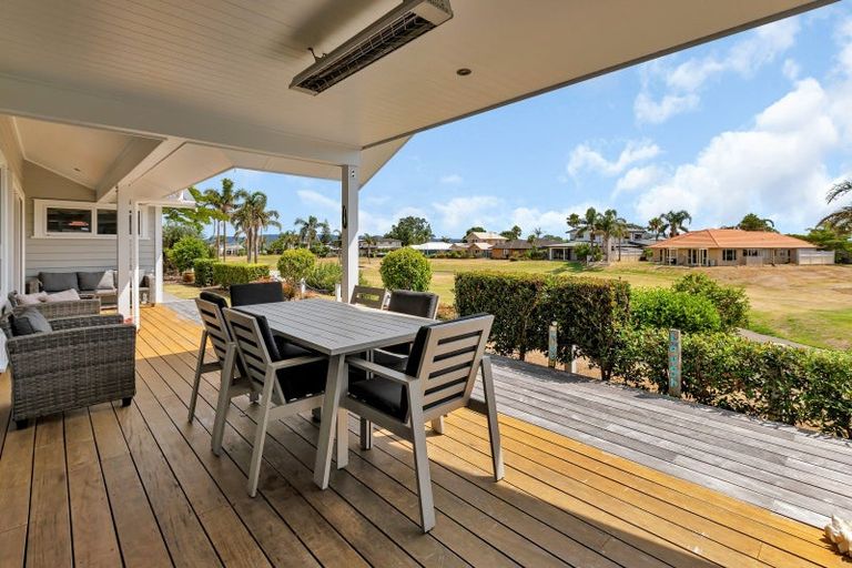 Photo of property in 2 Cayman Court, One Tree Point, 0118