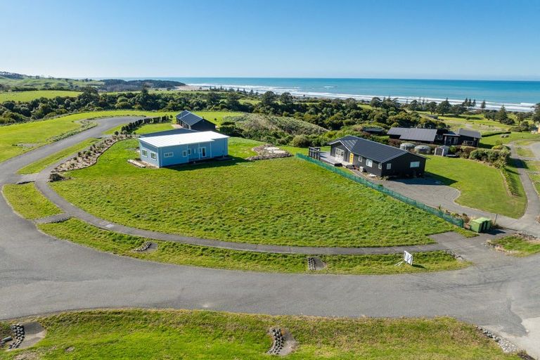 Photo of property in 30 Tama Road, Riversdale Beach, Masterton, 5872