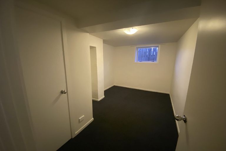 Photo of property in 318 West Coast Road, Glen Eden, Auckland, 0602