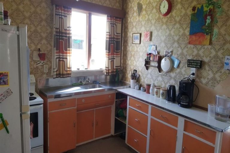 Photo of property in 10 Coronation Street, Waimate, 7924