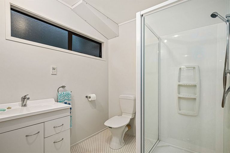 Photo of property in 31 White Heron Drive, Massey, Auckland, 0614