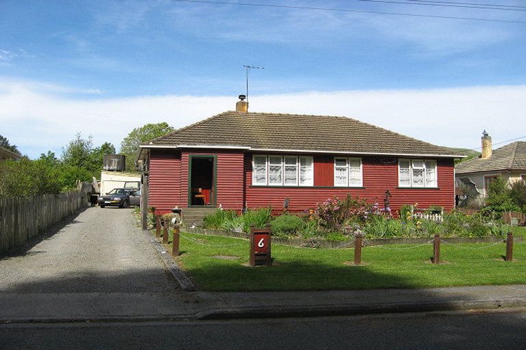 Photo of property in 6 Carroll Street, Cheviot, 7310