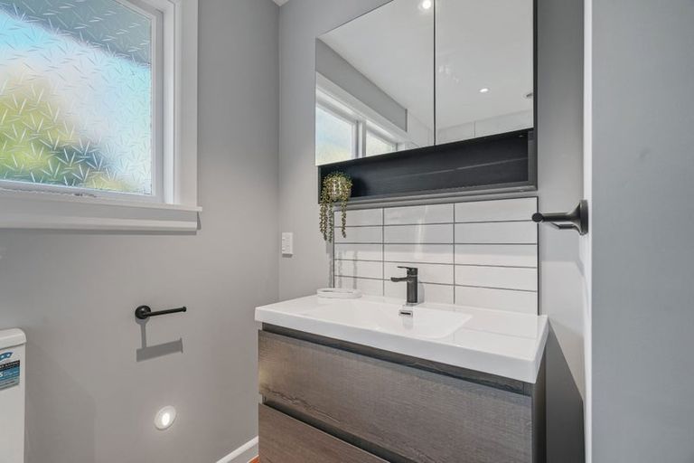 Photo of property in 1 Cunliffe Road, Redwood, Christchurch, 8051