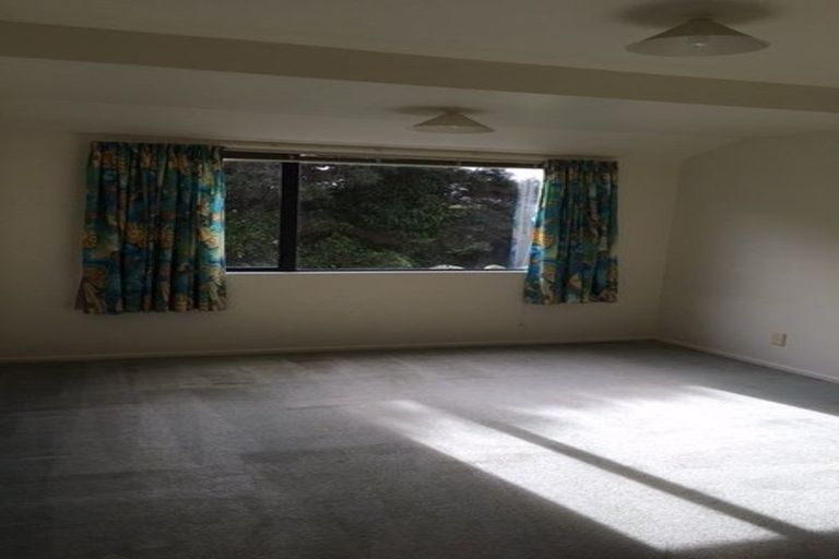 Photo of property in 31 The Crowsnest, Whitby, Porirua, 5024