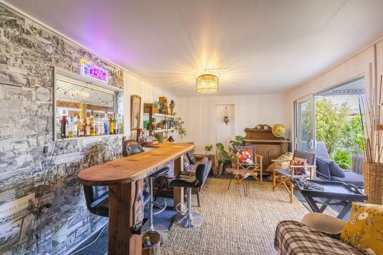 Photo of property in 1 Ward Crescent, Marewa, Napier, 4110