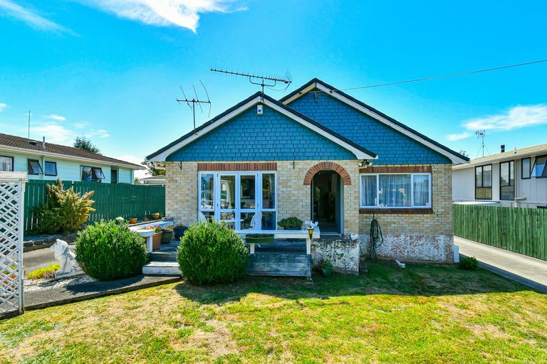 Photo of property in 45 Paerata Road, Pukekohe, 2120