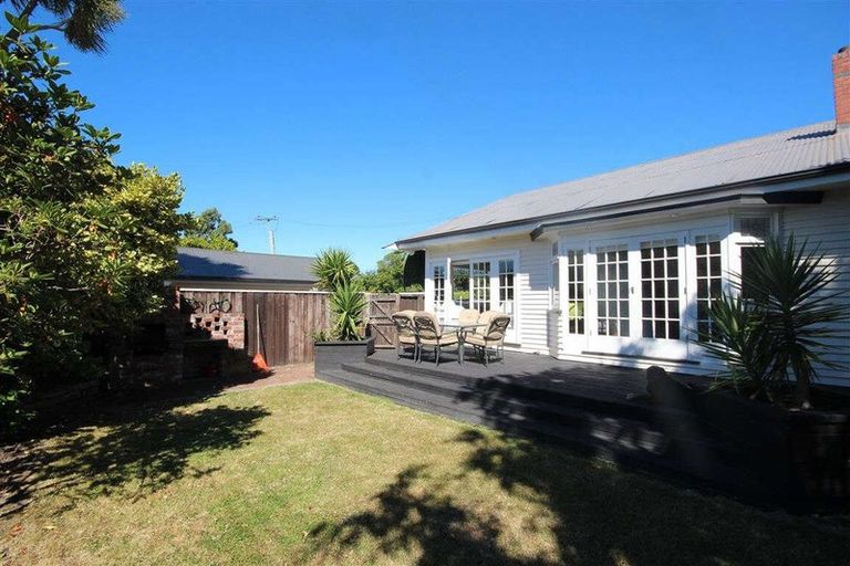 Photo of property in 2/11 Ilam Road, Upper Riccarton, Christchurch, 8041