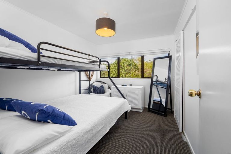 Photo of property in 61 Stratford Drive, Cable Bay, 0420