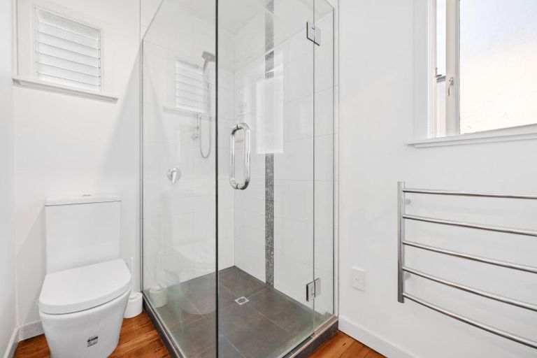 Photo of property in 1/31 Lavelle Road, Henderson, Auckland, 0612