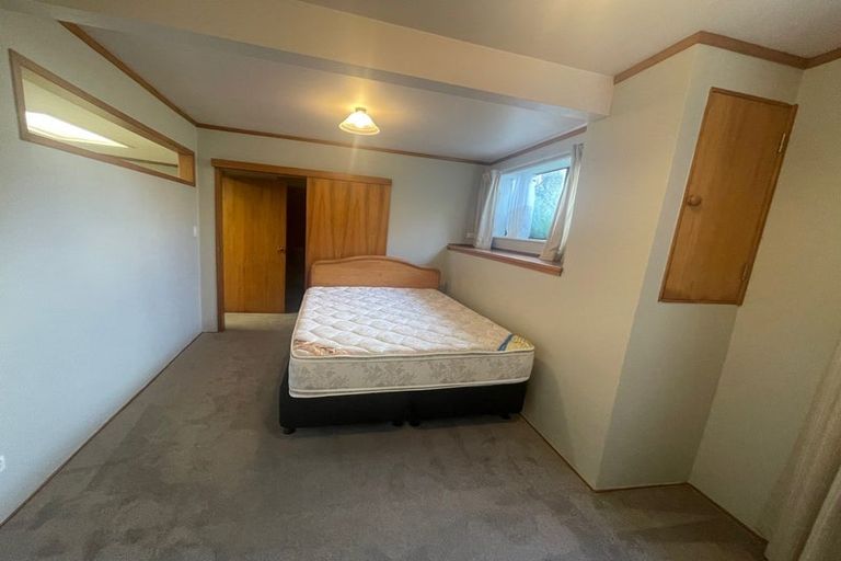 Photo of property in 166 Chelsea View Drive, Chatswood, Auckland, 0626