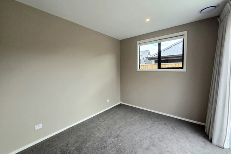 Photo of property in 62 Perendale Road, Jacks Point, 9371