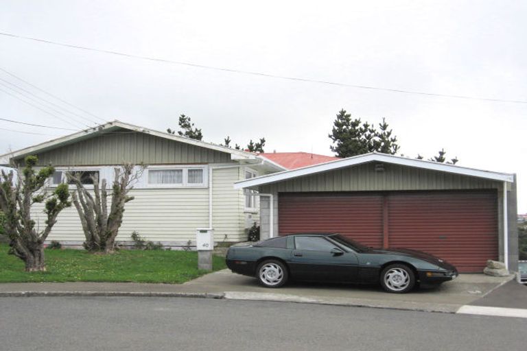 Photo of property in 40 Bancroft Terrace, Newlands, Wellington, 6037
