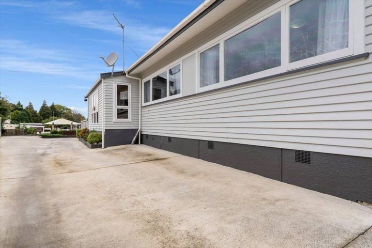 Photo of property in 215 Boucher Avenue, Te Puke, 3119