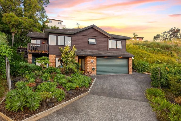 Photo of property in 3/6 Honeysuckle Lane, Mairangi Bay, Auckland, 0630