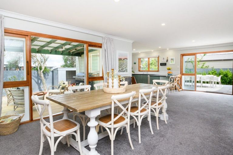 Photo of property in 44 Sherwill Street, Feilding, 4702