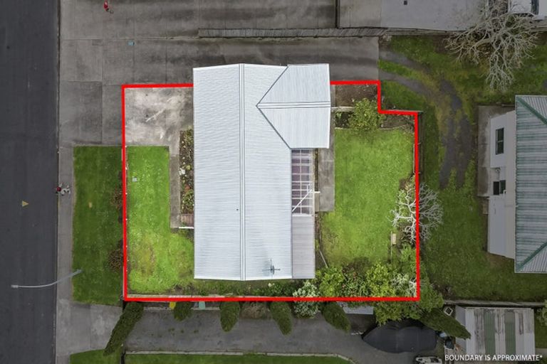 Photo of property in 33 Stevenson Road, Clarks Beach, 2122