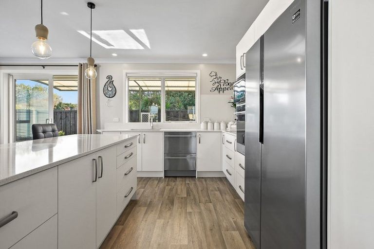 Photo of property in 16 Lennie Lane, Kihikihi, Te Awamutu, 3800