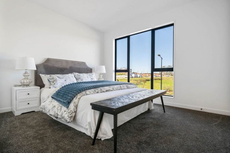 Photo of property in 49 Whiteywood Street, Westgate, 0814