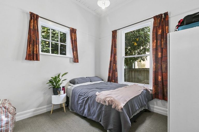 Photo of property in 449 Leith Street, North Dunedin, Dunedin, 9016