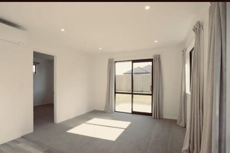 Photo of property in 35 Herridge Street, Woodend, 7691