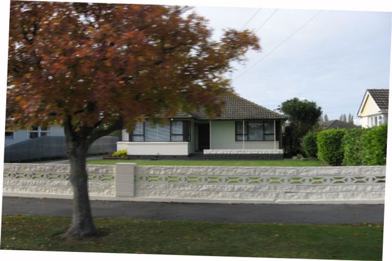 Photo of property in 22 Primrose Street, Northcote, Christchurch, 8052