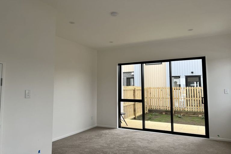 Photo of property in 1 Aumarire Lane, Favona, Auckland, 2024