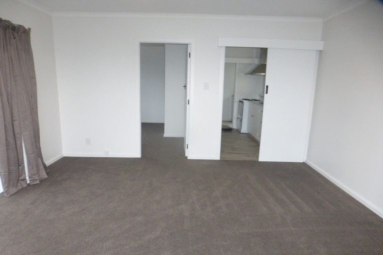 Photo of property in 2/245 Marine Parade, New Brighton, Christchurch, 8061