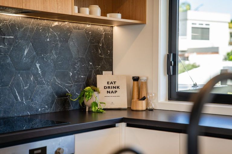 Photo of property in 114 Bramley Drive, Farm Cove, Auckland, 2012