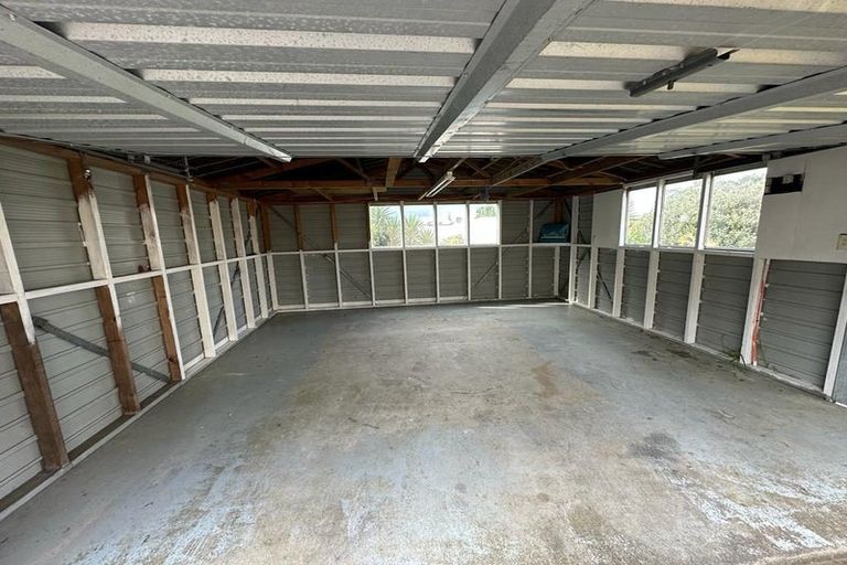 Photo of property in 14 Riserra Drive, Ranui, Auckland, 0612