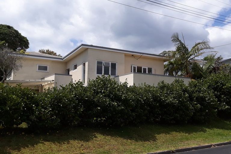 Photo of property in 1/20 Philson Terrace, Browns Bay, Auckland, 0630