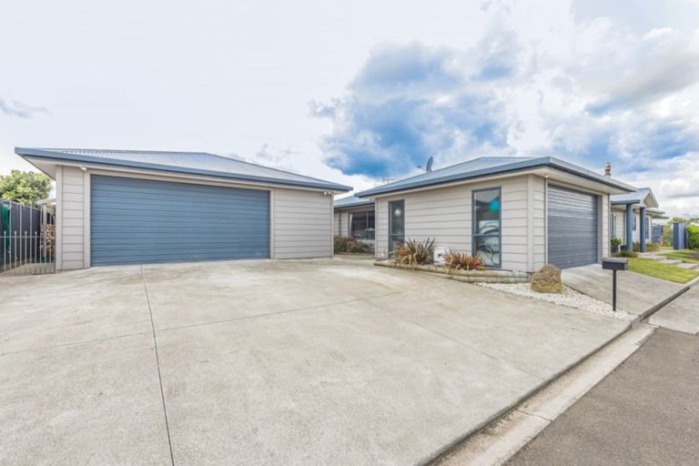 Photo of property in 37 Tawhero Street, Gonville, Whanganui, 4501