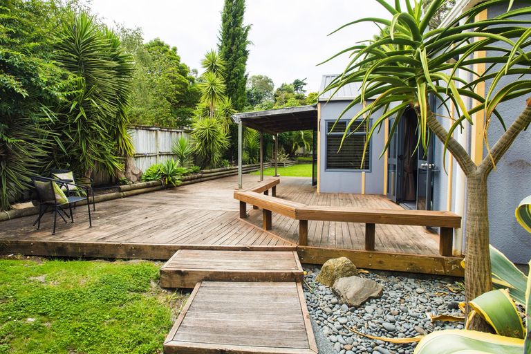 Photo of property in 1 Stanford Crescent, Whataupoko, Gisborne, 4010