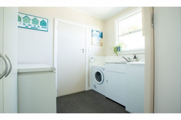 Photo of property in 22 Keats Crescent, Stoke, Nelson, 7011