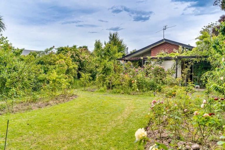 Photo of property in 317 Withells Road, Avonhead, Christchurch, 8042